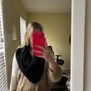 Black infinity scarf